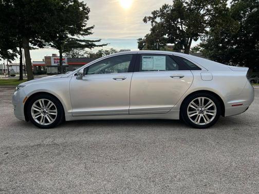 2016 Lincoln MKZ Base