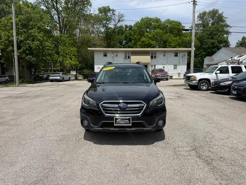 Black 2018 Subaru Outback 2.5i Premium