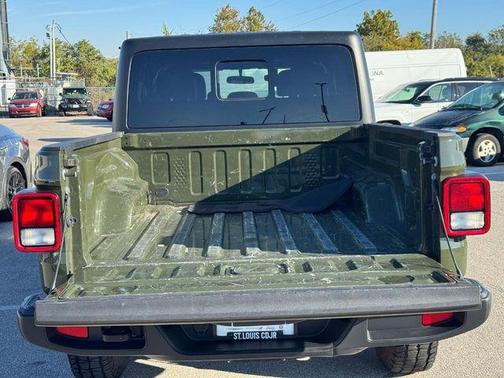 2023 Jeep Gladiator Sport S