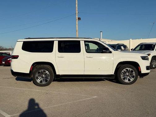 2024 Jeep Wagoneer L Series II 4x4