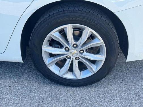 2025 Chevrolet Malibu FWD 1LT