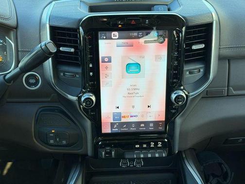 2025 RAM 2500 Laramie Crew Cab 4x4 6'4' Box