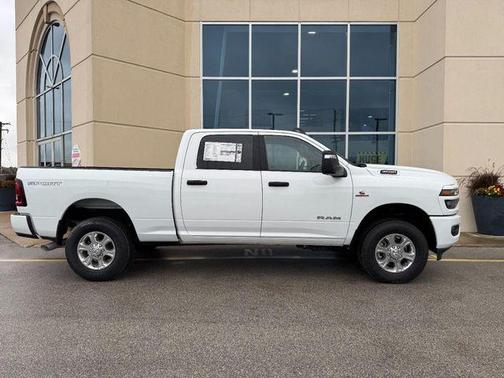 2025 RAM 3500 Big Horn Crew Cab 4x4 6'4' Box