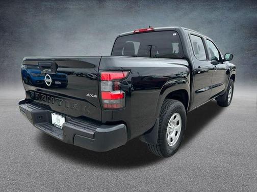 2023 Nissan Frontier S