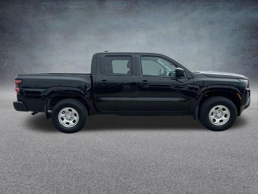 2023 Nissan Frontier S