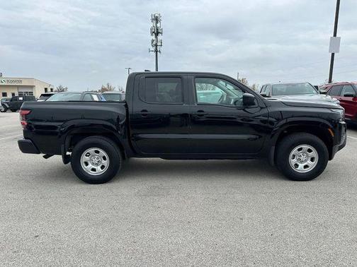 2023 Nissan Frontier S