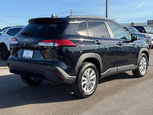 2025 Toyota Corolla Cross LE