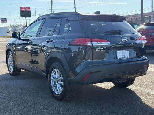 2025 Toyota Corolla Cross LE