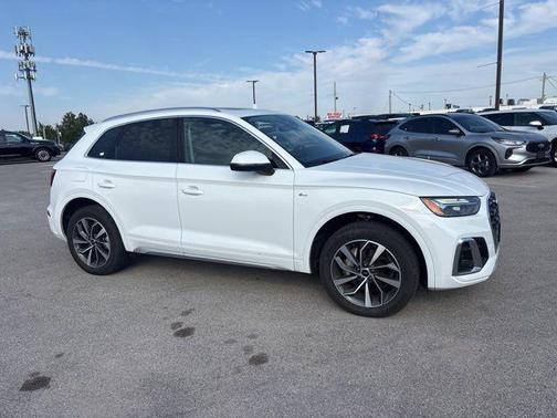 2024 Audi Q5 45 S line Premium Plus