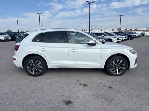 2024 Audi Q5 45 S line Premium Plus