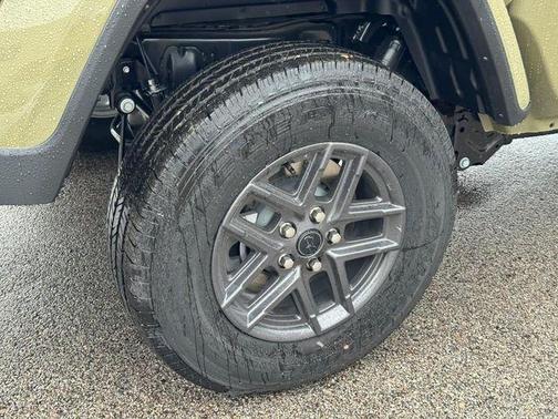 2025 Jeep Gladiator Sport S