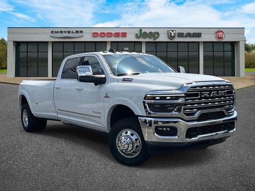 2025 RAM 3500 Limited Crew Cab 4x4 8' Box