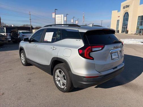 2022 GMC Terrain SLE