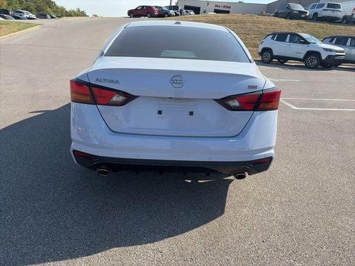 2024 Nissan Altima SR FWD