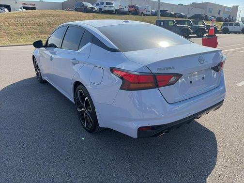 2024 Nissan Altima SR FWD