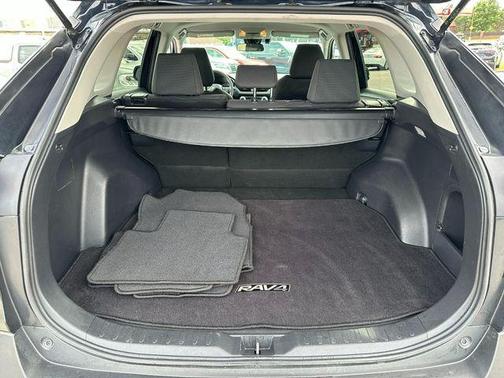 2019 Toyota RAV4 Hybrid LE
