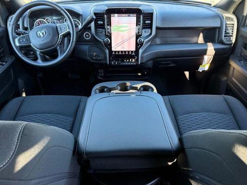 2026 RAM 2500 Tradesman Crew Cab 4x4 6'4' Box