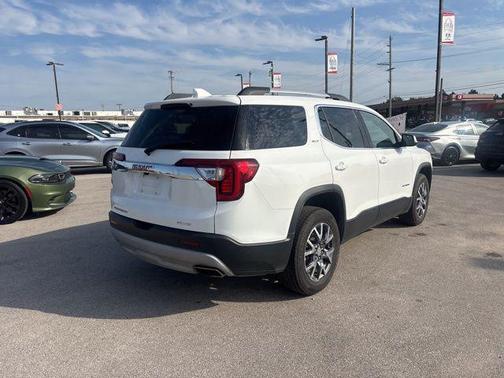 2023 GMC Acadia AWD SLT