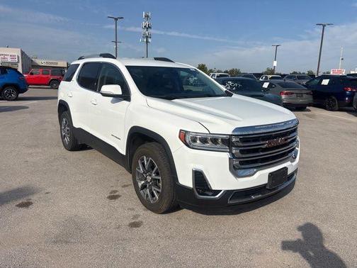 2023 GMC Acadia AWD SLT