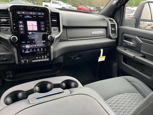 2025 RAM 2500 Big Horn Crew Cab 4x4 6'4' Box