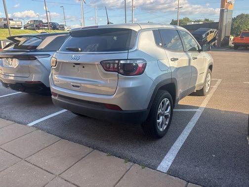 2025 Jeep Compass Sport