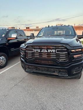 2025 RAM 3500 Big Horn Crew Cab 4x4 8' Box