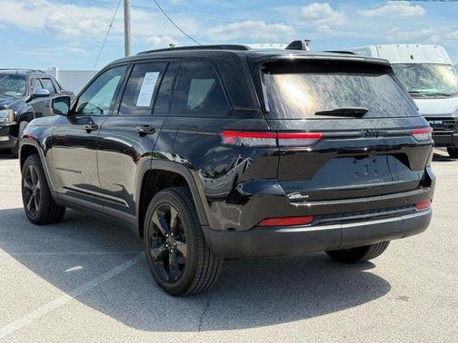2023 Jeep Grand Cherokee Altitude
