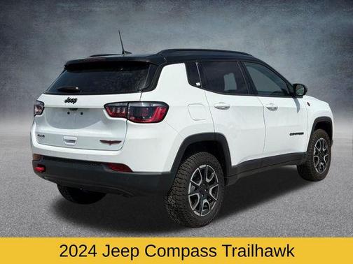 2024 Jeep Compass Trailhawk