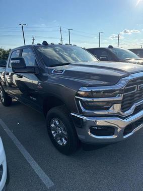 2025 RAM 3500 Big Horn Crew Cab 4x4 6'4' Box