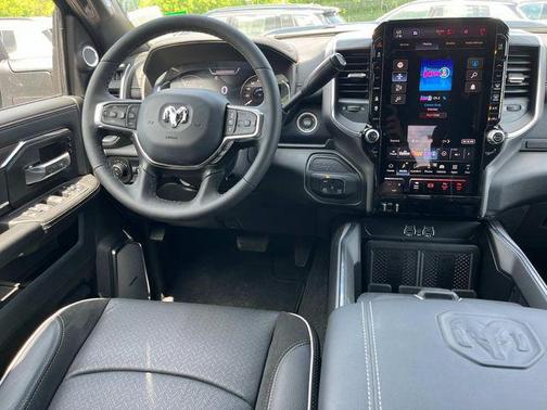 2025 RAM 2500 Laramie Crew Cab 4x4 6'4' Box