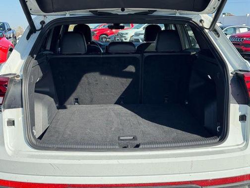 2024 Volkswagen Atlas Cross Sport 2.0T SE w/Technology 4MOTION