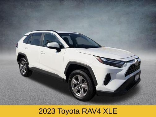 2023 Toyota RAV4 XLE
