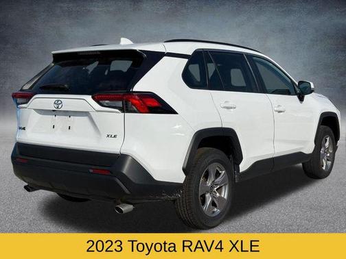 2023 Toyota RAV4 XLE