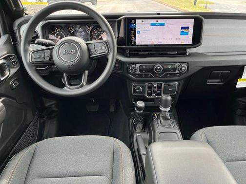 2025 Jeep Gladiator Nighthawk