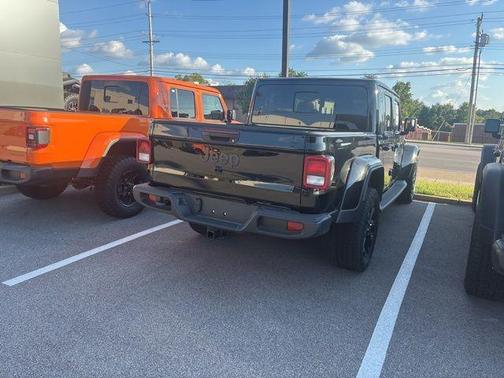 2025 Jeep Gladiator Nighthawk