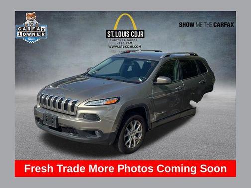 Light Brownstone Pearlcoat 2017 Jeep Cherokee Latitude