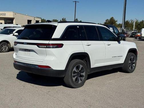 2024 Jeep Grand Cherokee 4xe Base