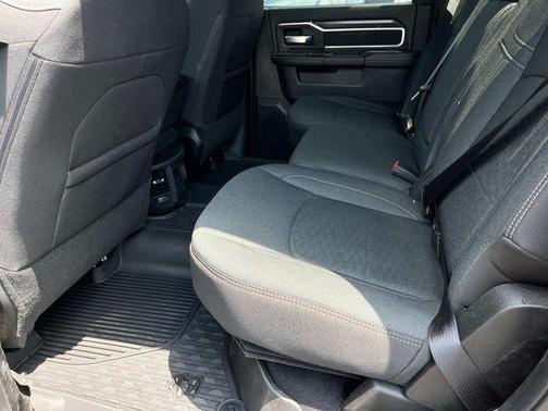 2025 RAM 2500 Big Horn Crew Cab 4x4 6'4' Box