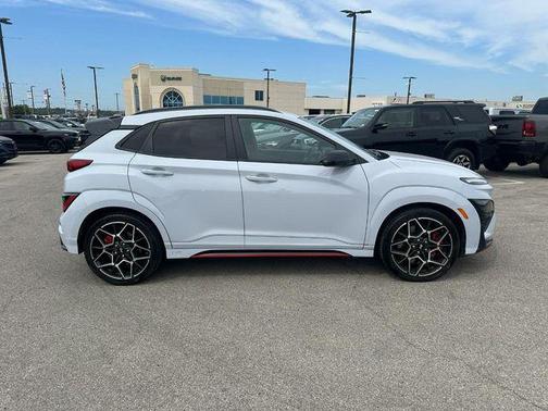 2022 Hyundai Kona N Base