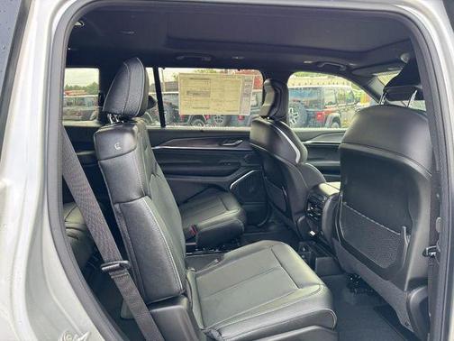 2025 Jeep Grand Cherokee L Overland