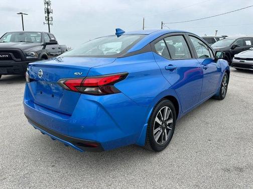 2022 Nissan Versa 1.6 SV