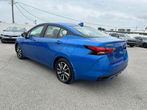 2022 Nissan Versa 1.6 SV