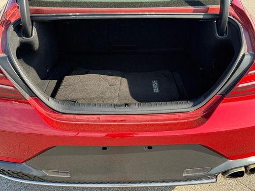 2023 Genesis G70 2.0T RWD