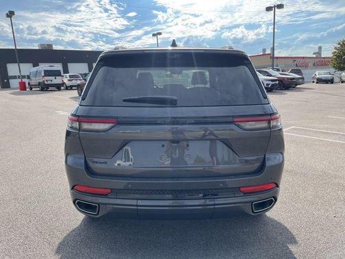 2025 Jeep Grand Cherokee Summit