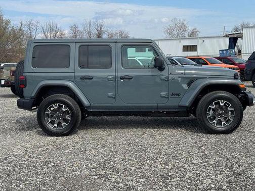 2026 Jeep Wrangler 4-Door Sahara 4x4