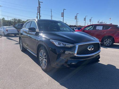 2023 INFINITI QX50 LUXE AWD