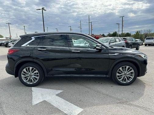 2023 INFINITI QX50 LUXE AWD