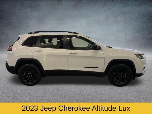 2023 Jeep Cherokee Altitude