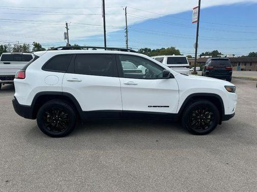 2023 Jeep Cherokee Altitude