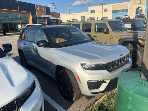 2025 Jeep Grand Cherokee Summit